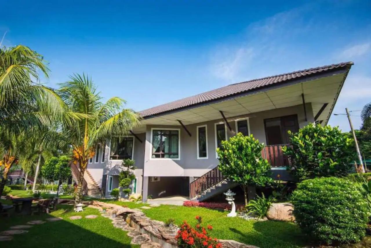 Capital O 90088 Mbp Leisure Resort Batu Pahat Exterior photo